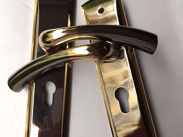 ͬ�Ķ�У������